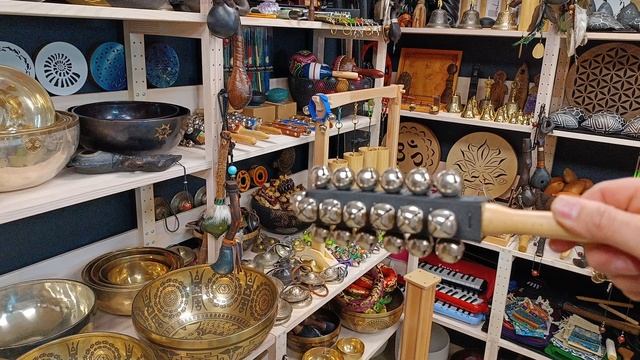 Бубенцы  колокольчики 25 штук на ручке  shamanic.moscow