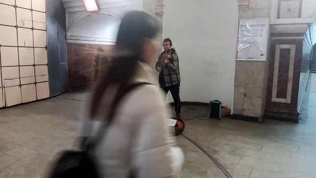 Музыка в метро