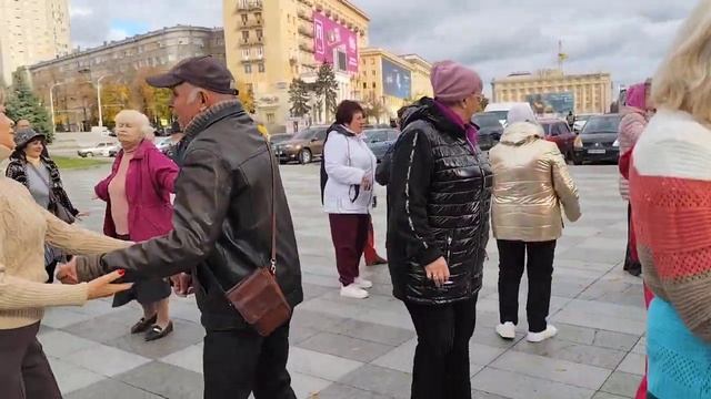 12 ОКТЯБРЯ 2025 САМА П'Ю, САМА НАЛИВАЮ!
