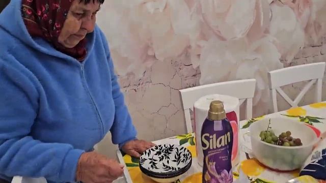САМВЕЛ АДАМЯН, СЫТНИКИ, СВЕТЛАНА КУПИЛА ВЯЗАНЫЙ КОСТЮМ..