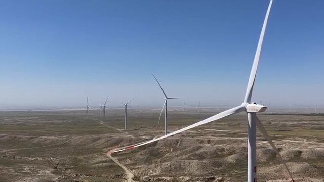 СОЛНЕЧНЫЕ БАТАРЕИ В КИТАЕ читай описание
