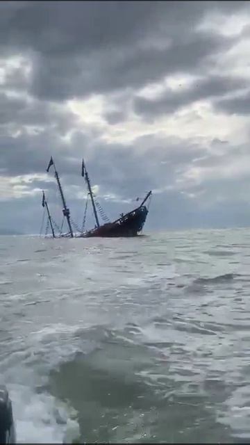 Гибель корабля в Мексиканском заливе.