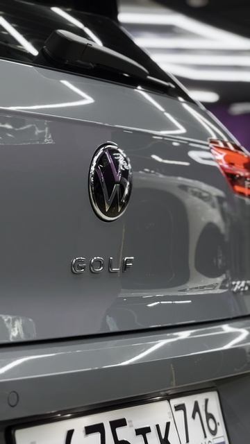Volkswagen Golf — полная оклейка кузова защитной плёнкой