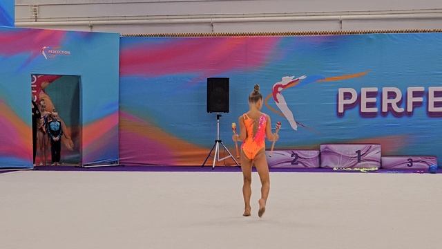 Есения🥈булавы 18,1 Первекшн