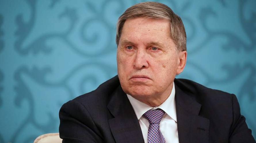 Ушаков указал на постоянный контакт России и США по закрытым каналам