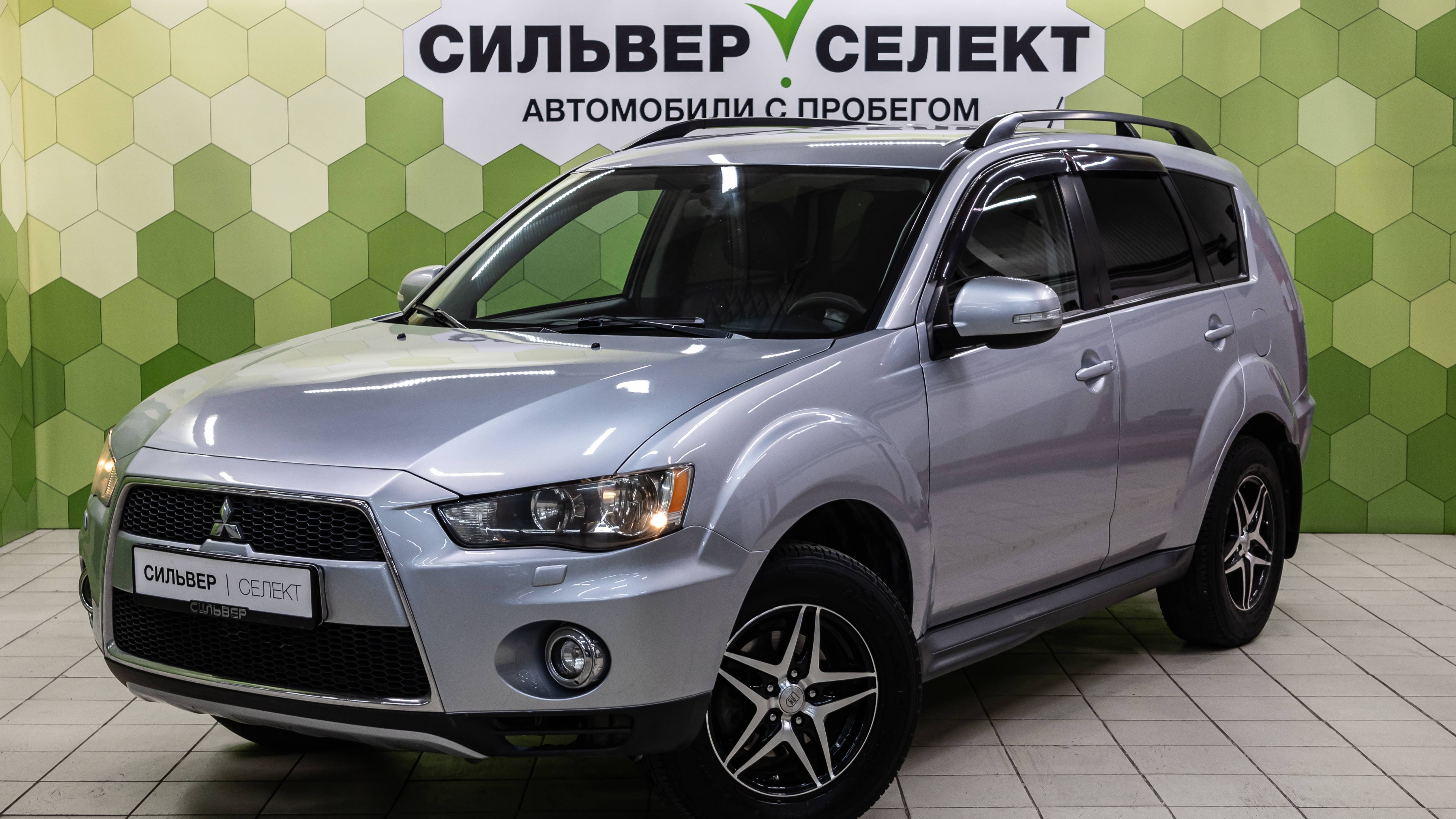 Mitsubishi Outlander II Рестайлинг, 2011