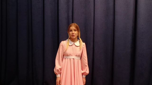 С. Михалков Гусеница и бабочка читает Мария Бухарова 14 лет