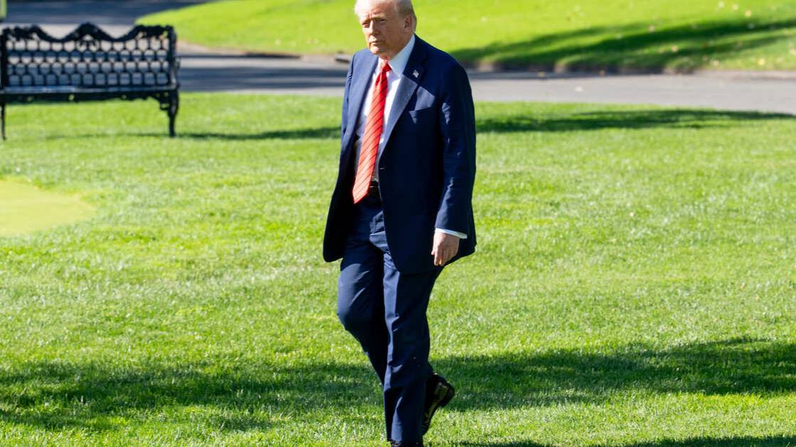 Трамп сделал заявление о Путине во время игры в гольф с внучкой