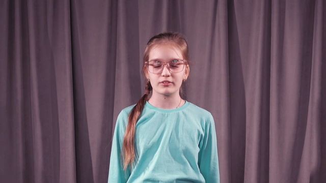 Стихотворение Храбрая мама Эдуард Асадов. Читает Полина Дьякова.