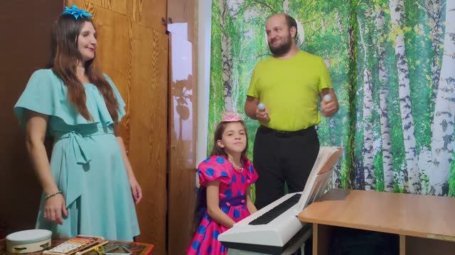 Этюд Гнесина - семейный оркестр