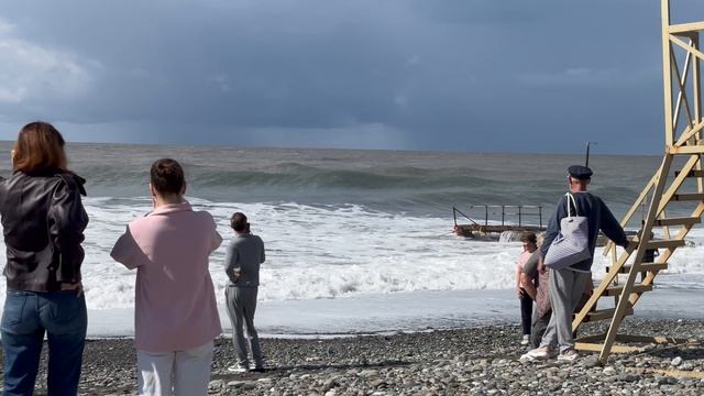 Октябрь у моря: прогулка в центре Адлера
