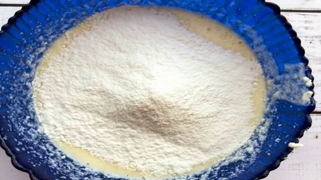 Пирог с ананасами и кокосовой стружкой