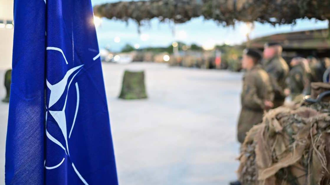Осиное гнездо без демократии: почему сбегают европейские премьеры