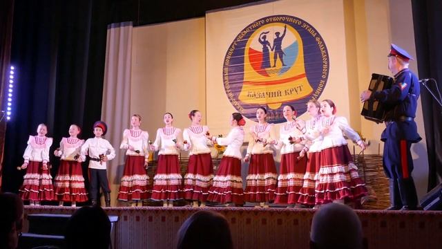 Образцовый коллектив, фольклорный ансамбль 