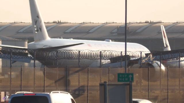✈️ BIG PLANES LANDING From Close Up At London Heathrow Airport LHR