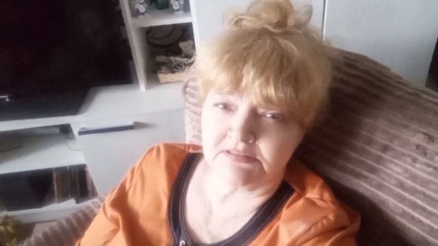 12 ОКТЯБРЯ 2025 Г. ПЕРЕСЕЛЯЮ ЦВЕТЫ С БАЛКОНА В КВАРТИРУ. ЗАМОРОЗКИ. УБОРКА.