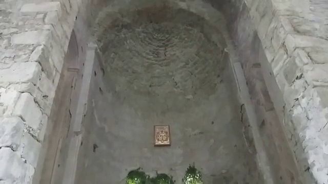 Архыз. Храм Х века. Литургия в день Святаго Духа