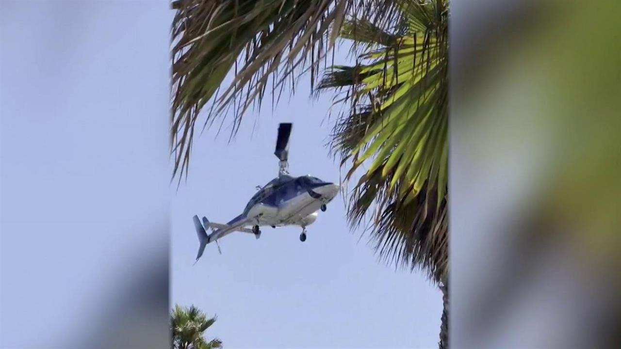 Пять человек пострадали в результате падения вертолета рядом с пляжем в Калифорнии