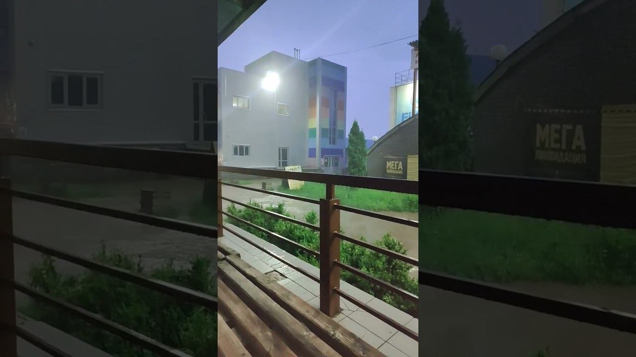ОЧЕНЬ СИЛЬНЕНЬКИЙ ДОЖДИЧЕК НА УЛИЦЕ КАП КАПИК#jackal_studios