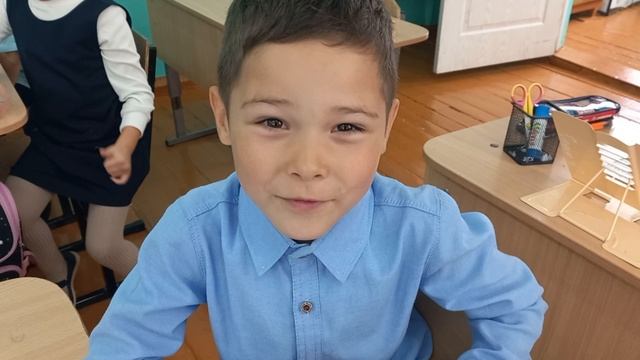 2б класс гимназия Азнакаево Зуфар вопрос космонавтам