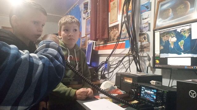 2б классу 5ой школы Азнакаево из космоса привет