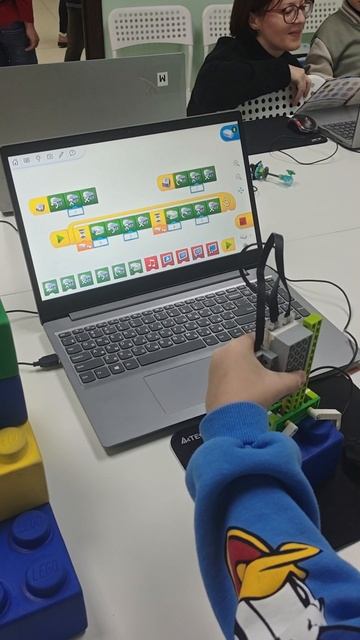 Манипулятор из конструктора Wedo 2.0