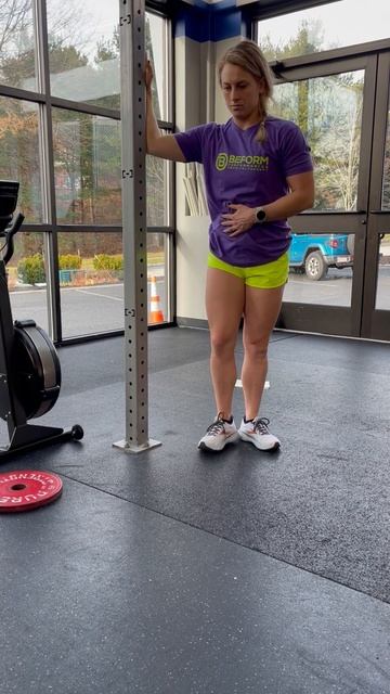 Растяжка мышц груди стоя / Standing Pec Stretch
