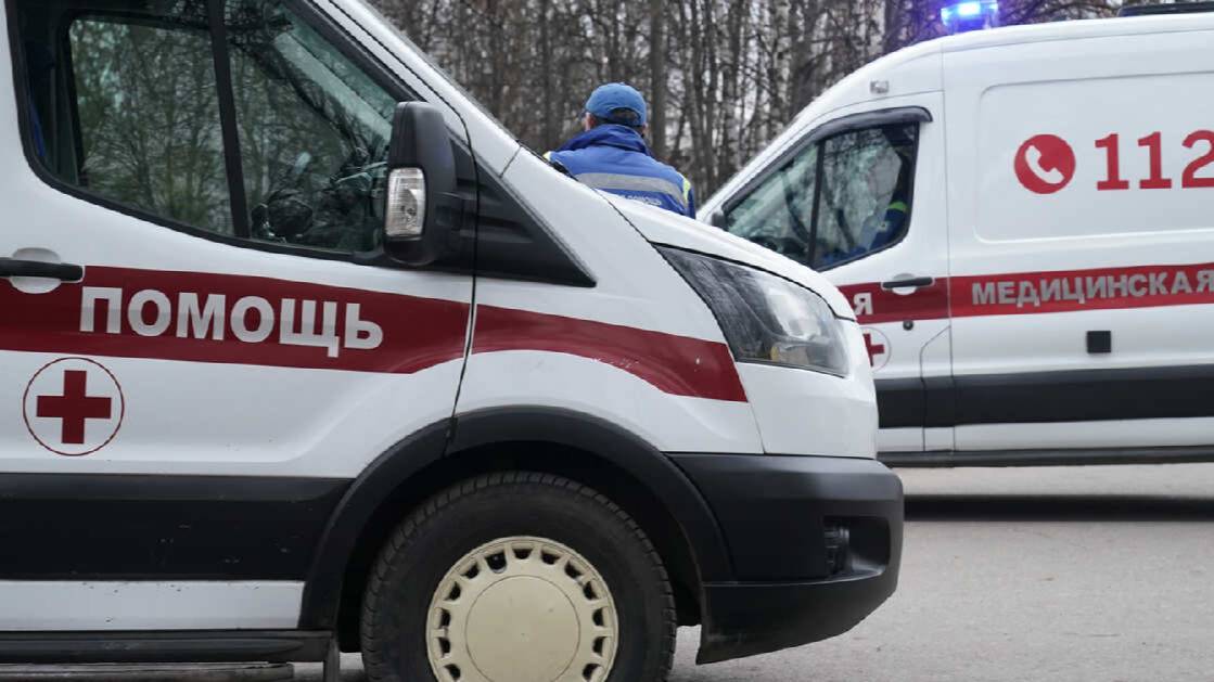 Подросток и двое взрослых ранены при атаке БПЛА в Курской области
