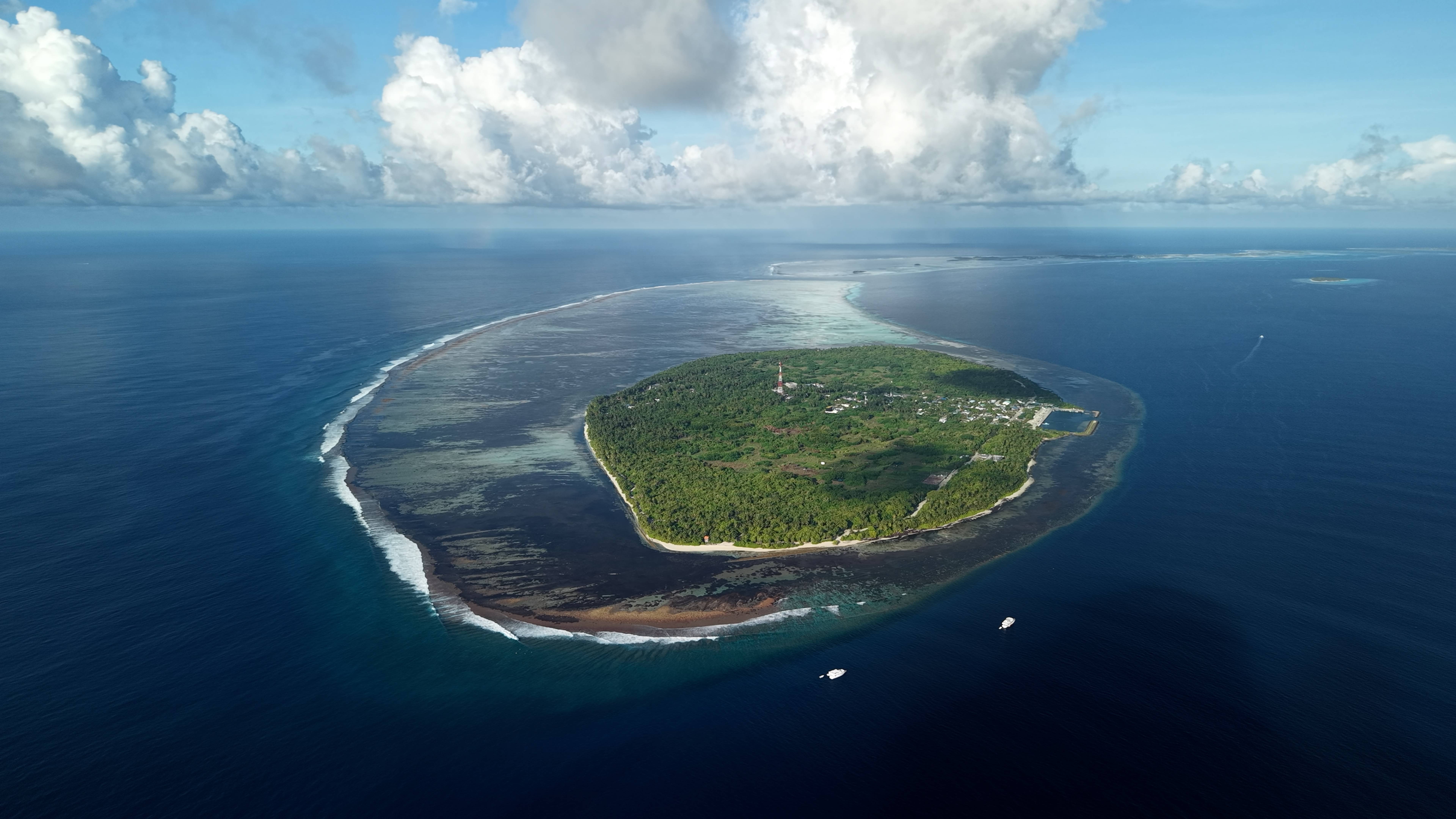 серф-сафари на Южные атоллы Мальдив  GAAFU DHAALU в мае 2025 года