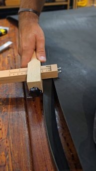 Режу кожу быка на ремень _ Делаю ремни на заказ _ Настоящий кожаный ремень _ Прочный ремень из кожи