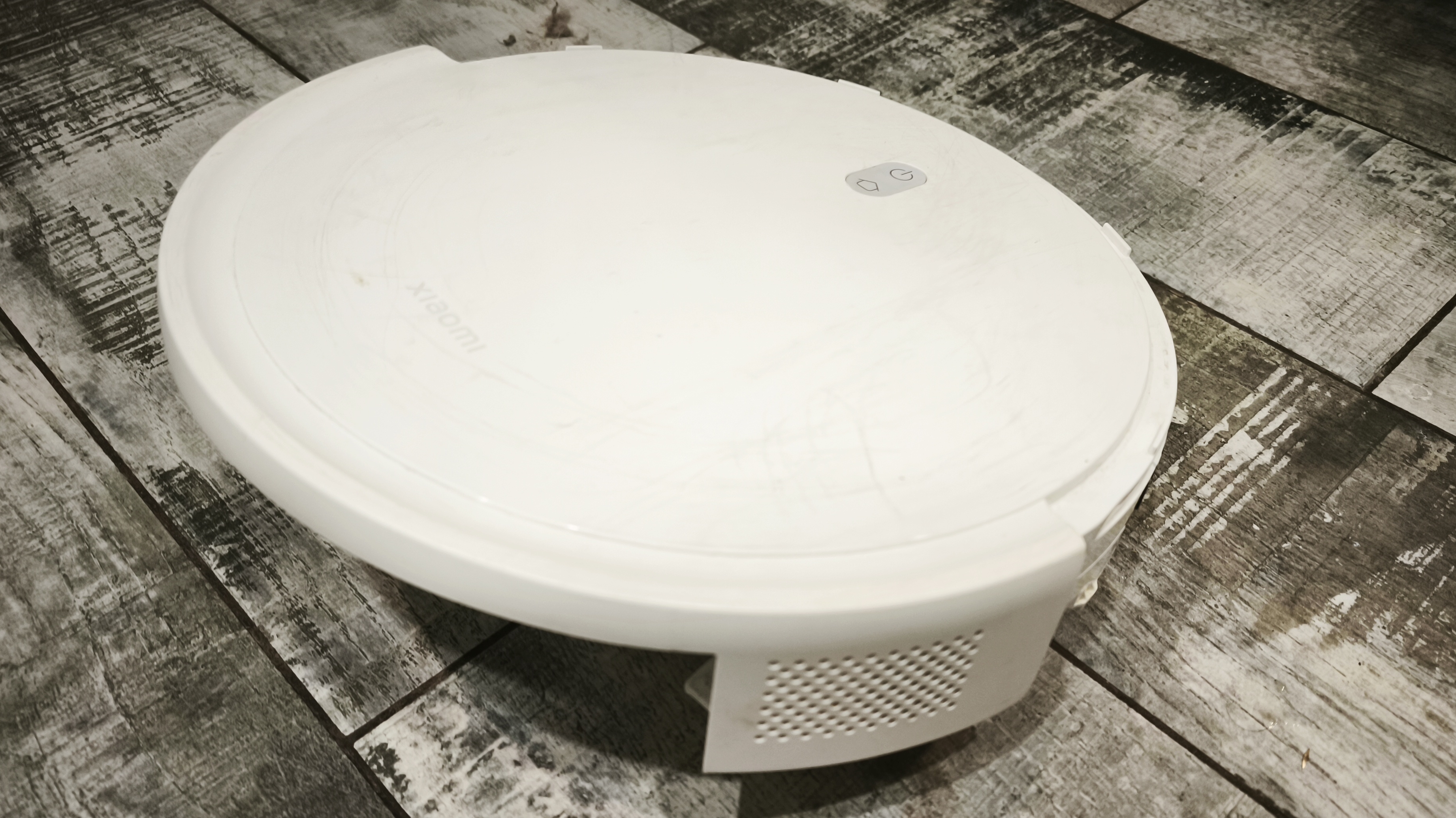 Разбираем и чистим робот пылесос Xiaomi Vacuum E12