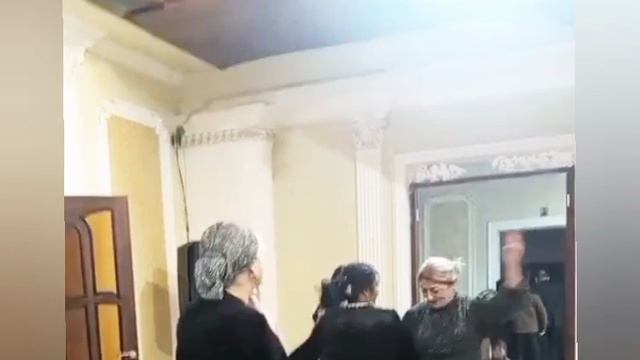 Денигины сестры