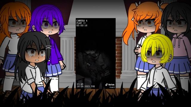 Dont Mock Nagatoro react to senpai as Ghost.
