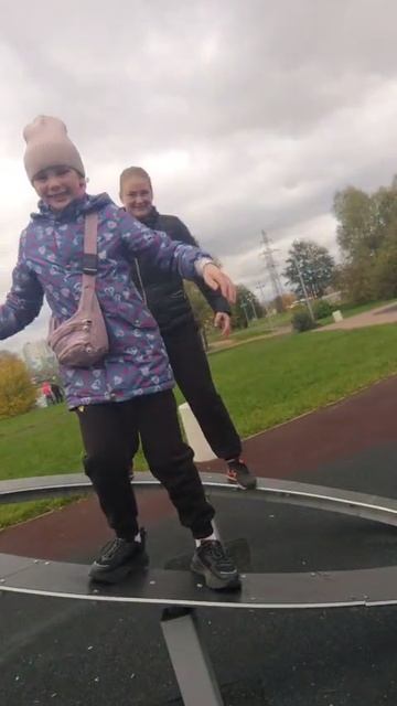 чисто как мы с мамой держим равновесие!🤣
