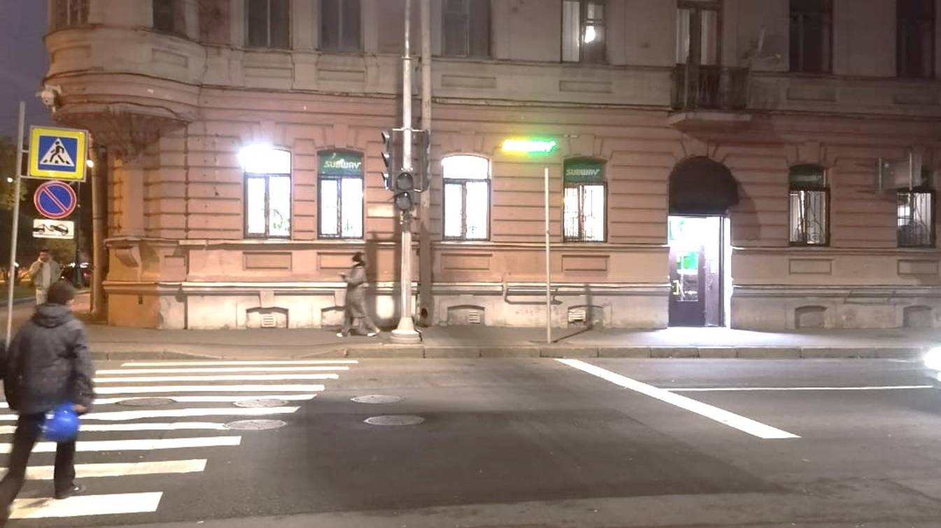 Вход в парадную с 22-й линии