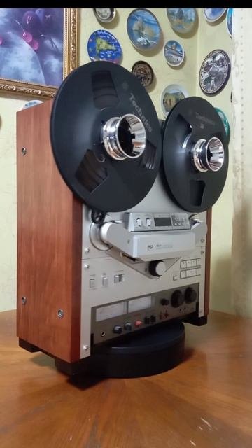 Akai GX-747 деревянные панели