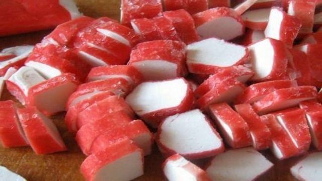 Салат с сухариками Королевский