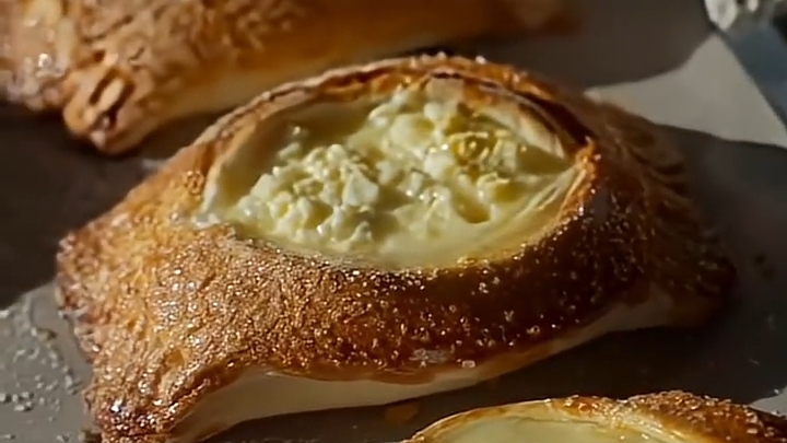 Вкусные СОЧНИКИ с творожной начинкой...🥐🍶😋    Рецепт ⤵️