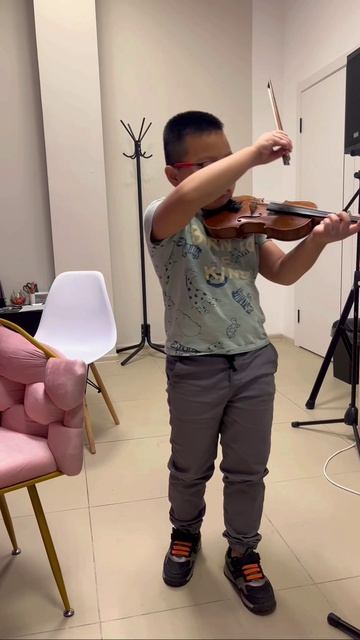 Уроки скрипки в студии Fly Music 🎻