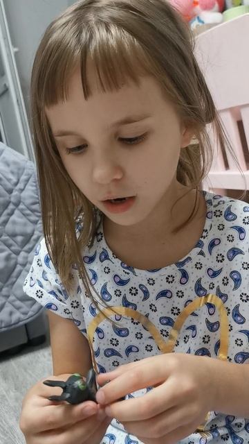 Сделали поделку и радость переполнила! Детское творчество!
