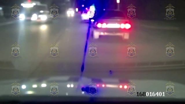 Сотрудники Госавтоинспекции задержали  нарушителя, проигнорировавшего требование об остановке