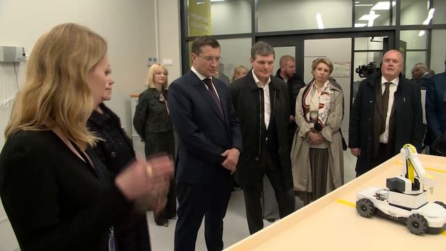 Губернатор Глеб Никитин посетил колледж и Кванториум в Выксе