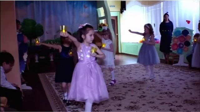 Танец со свечами