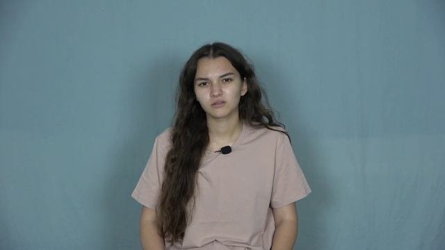 Стихотворение Любовь на курьих ножках Алина Серёгина. Читает Елизавета Душина.
