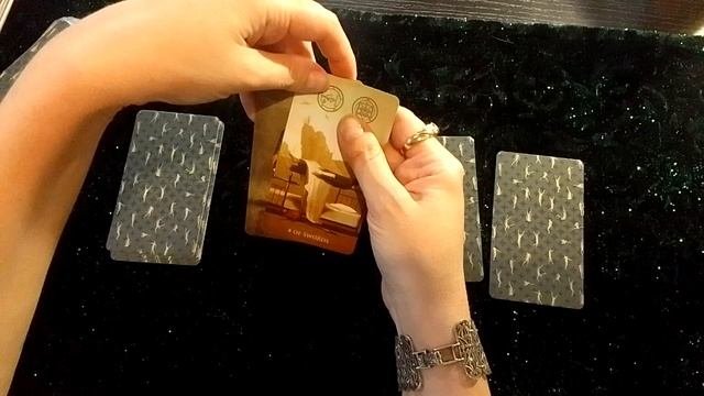 Что он решил по поводу вас?!