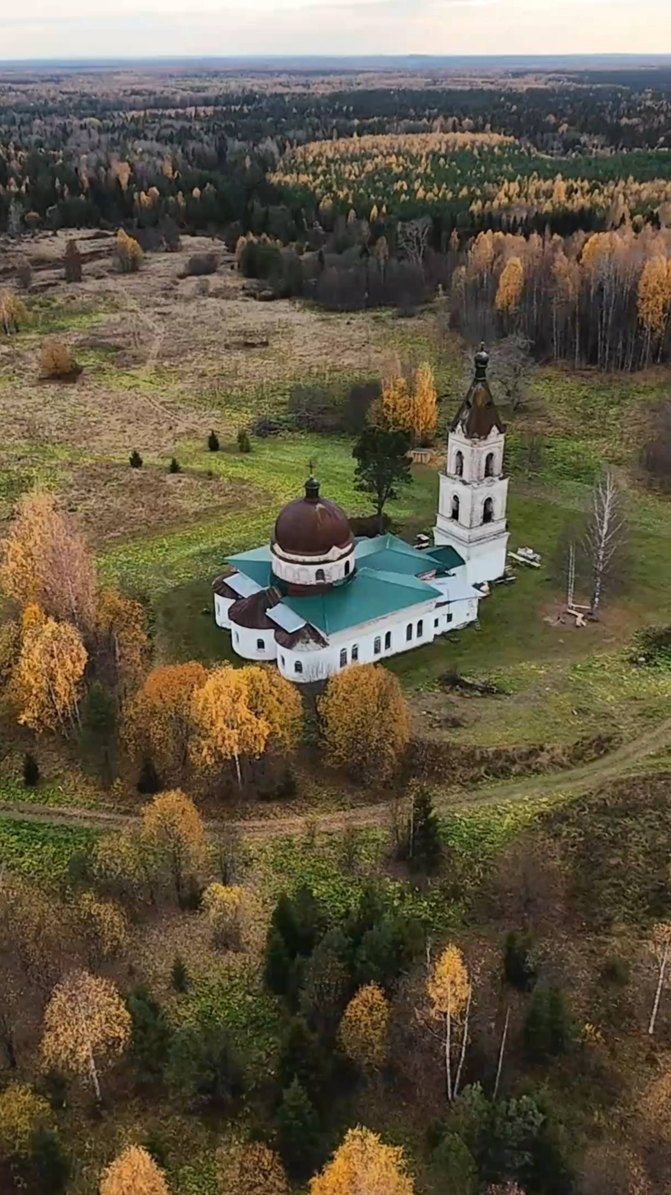 Осень - она не спросит, осень - она придёт.