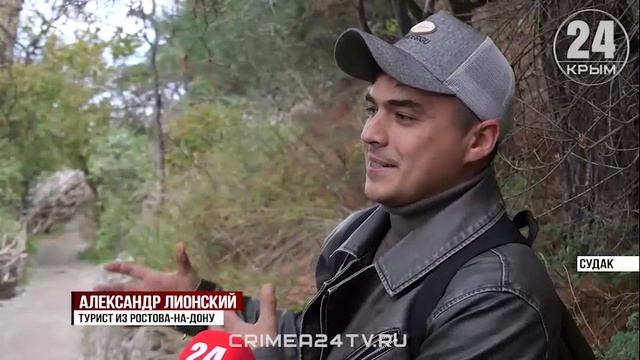 Обвал скальной породы произошёл на тропе Голицына в Судаке
