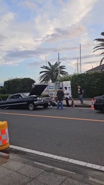 Машинка ой-е-ей.....Кто нибудь ее знает????