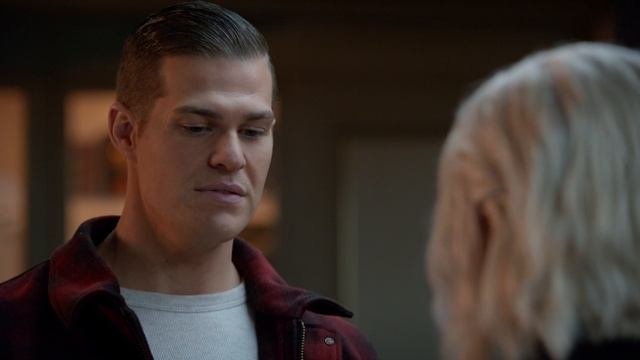 Я – зомби 2 сезон 12 серия «Доктор, исцели себя» (сериал, 2015)