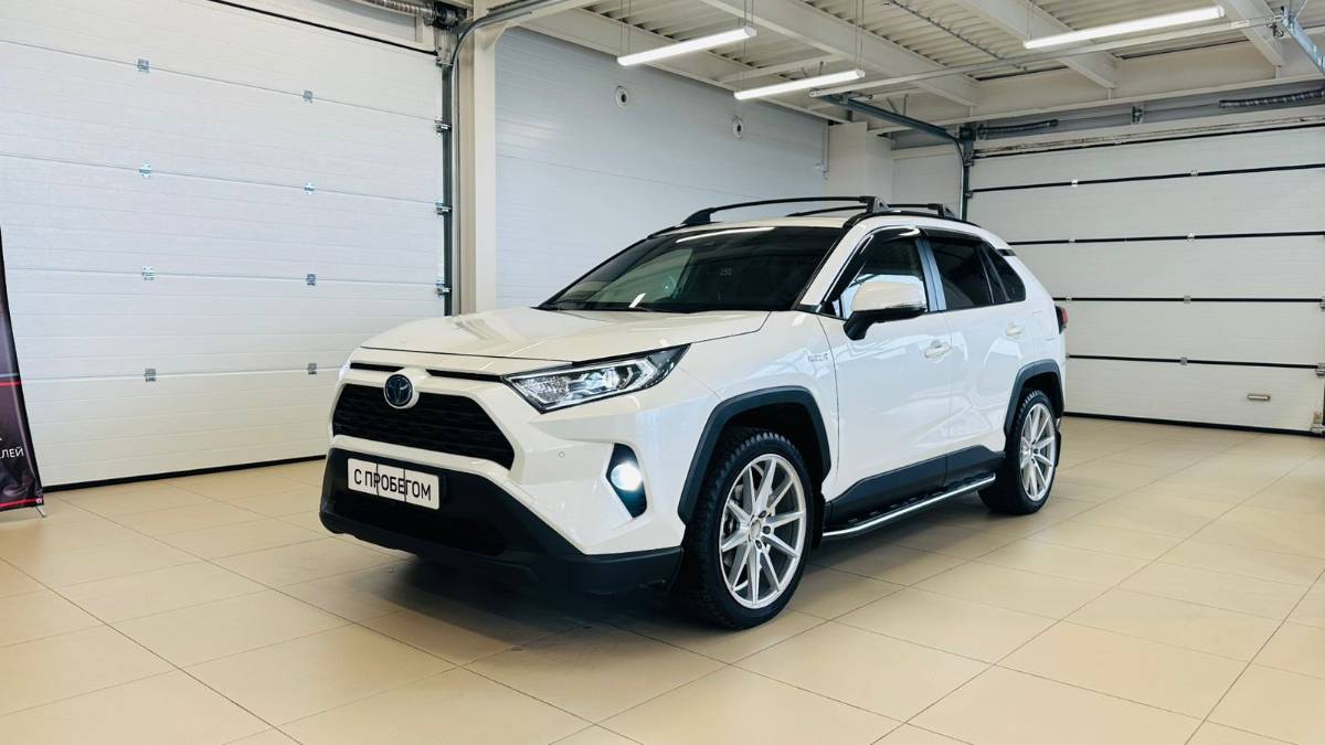 Toyota RAV4, 2021 год
